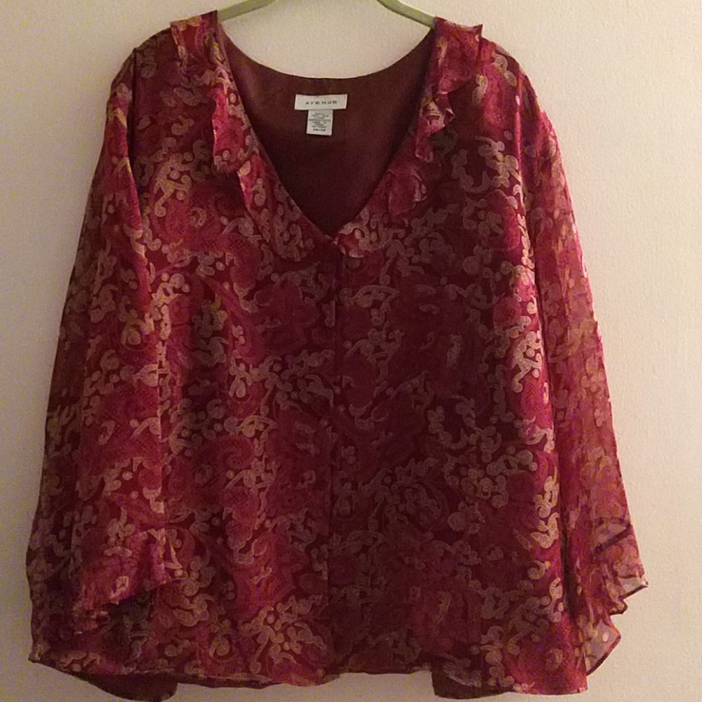 Avenue Burgundy & Cream Paisley Prairie Top
